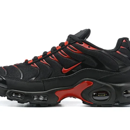 Nike Air Max Plus "Black University Red"