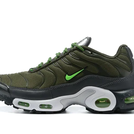 Nike Air Max Plus "Black Olive"