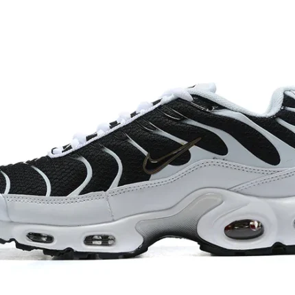 Nike Air Max Plus "Metallic Pewter"