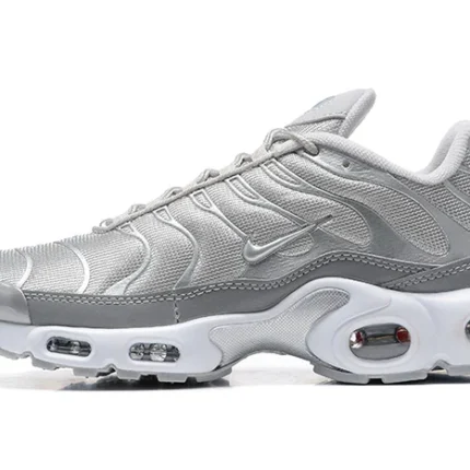 Nike Air Max Plus “Metallic Silver”