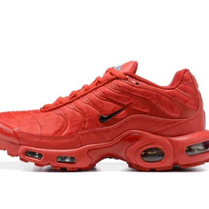 Nike Air Max Plus 'University Red'