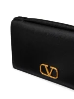 Valentino Garavani VLogo Signature grainy calfskin wallet with chain - Image 7